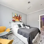 Mikolajska 5
