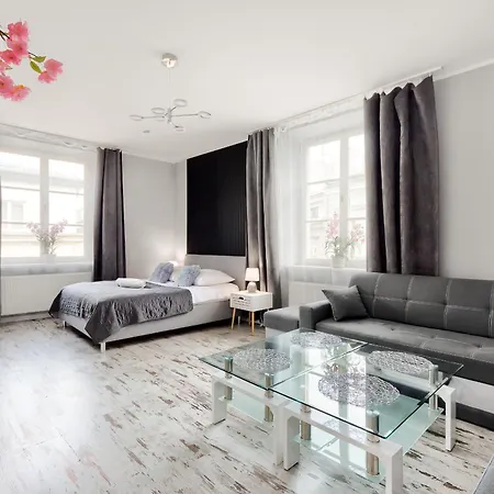 Mikołajska 5 Apartament *