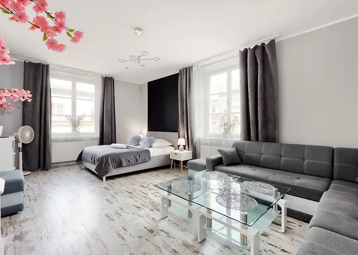 Mikołajska 5 Apartament *