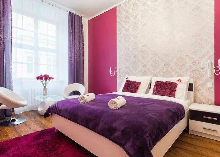 Apartment Mikolajska 5 *